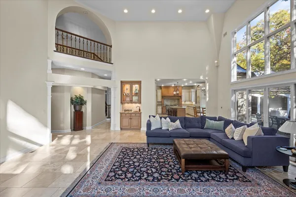 $2,199,000 | 1315 Abington Cambs Drive, Lake Forest, IL 60045