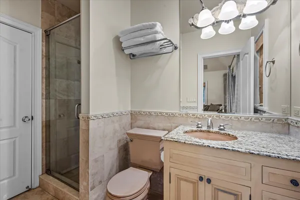 $2,199,000 | 1315 Abington Cambs Drive, Lake Forest, IL 60045