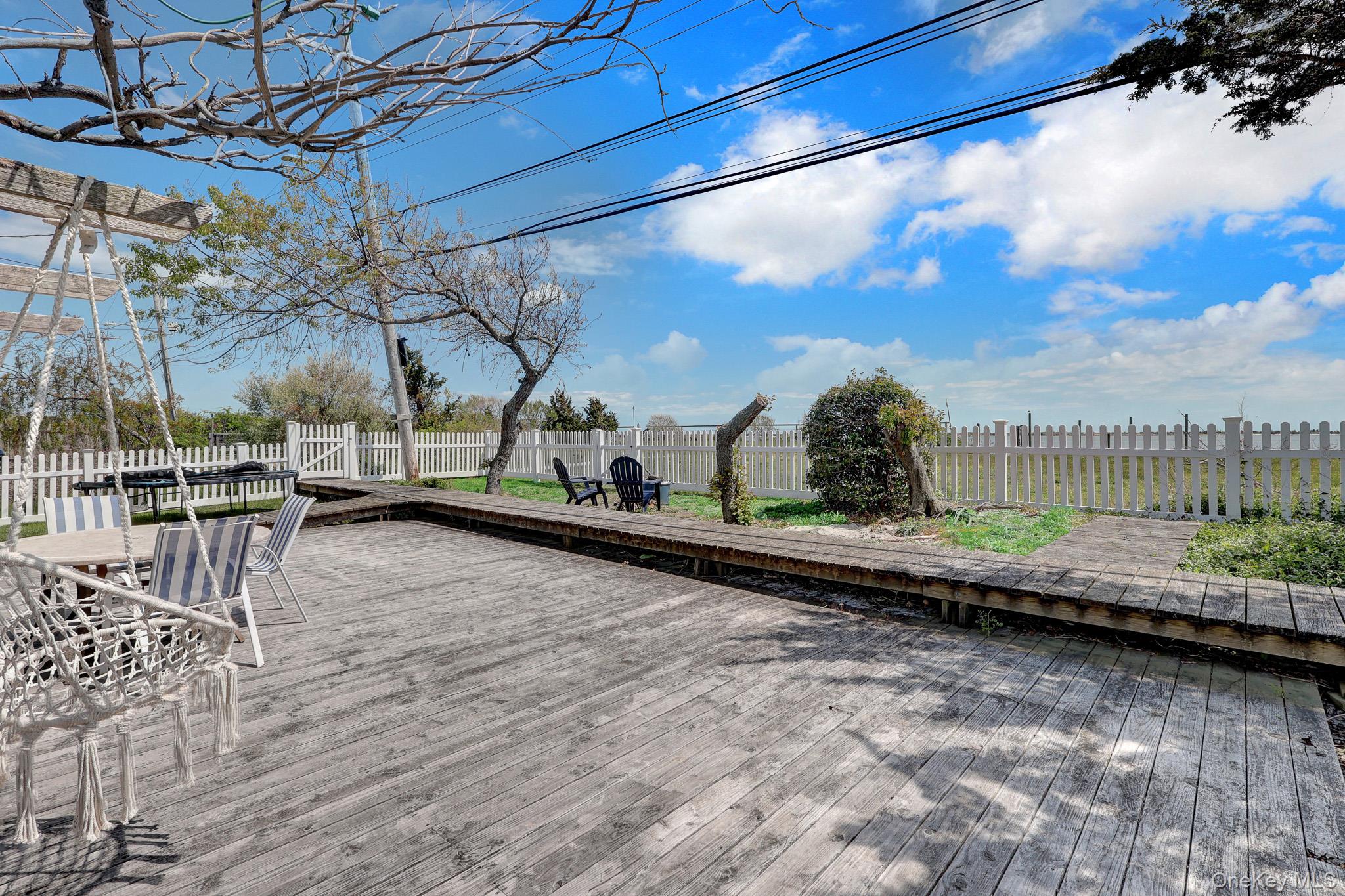 6 Oak Beach Road Babylon, NY 11702 - Photo 16 of 32