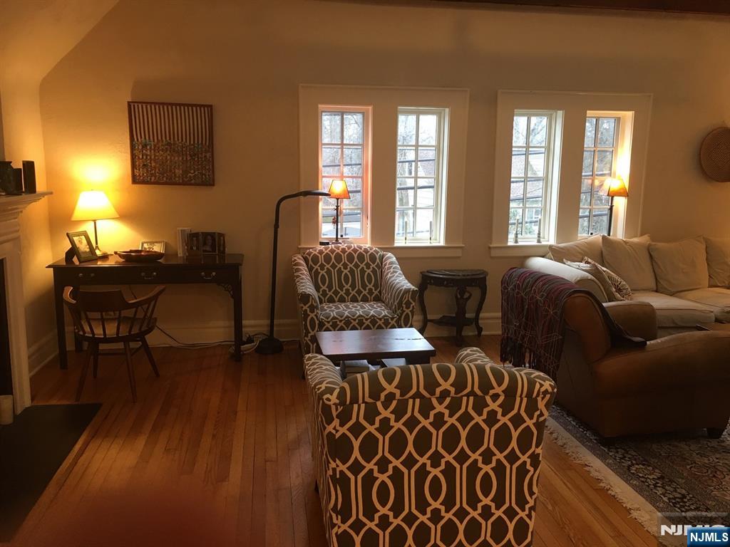 1 Laurel Place Montclair, NJ 07043 - Photo 5 of 24