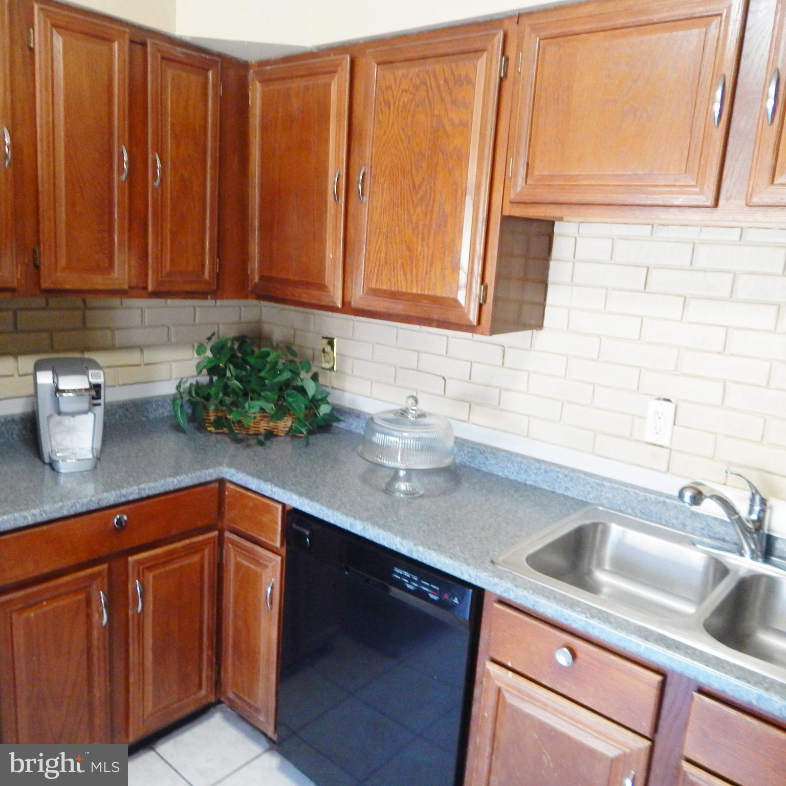 1073 Kings Road Pasadena, MD 21122 - Photo 13 of 26