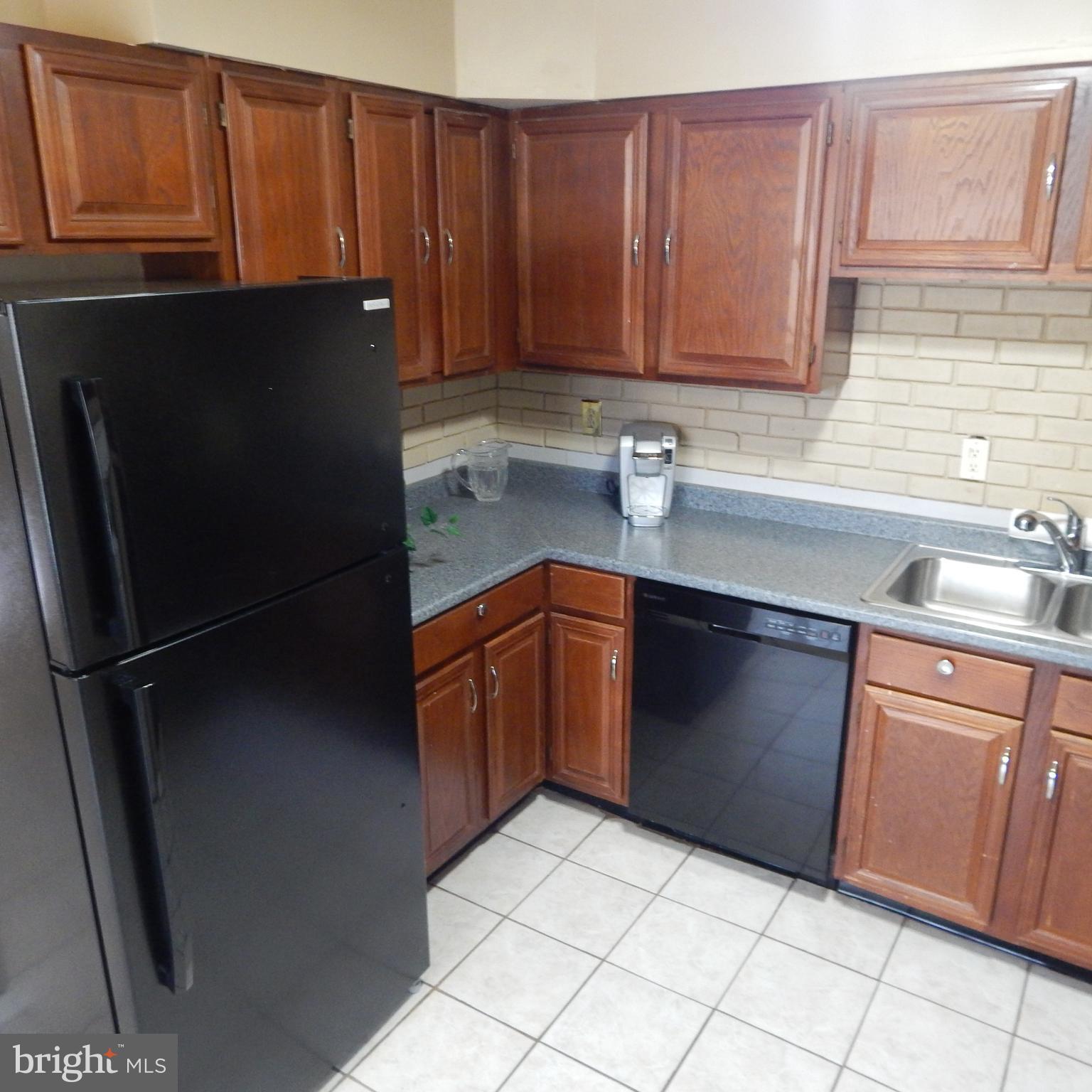 1073 Kings Road Pasadena, MD 21122 - Photo 22 of 26 Updated appliances, including brand new fridge