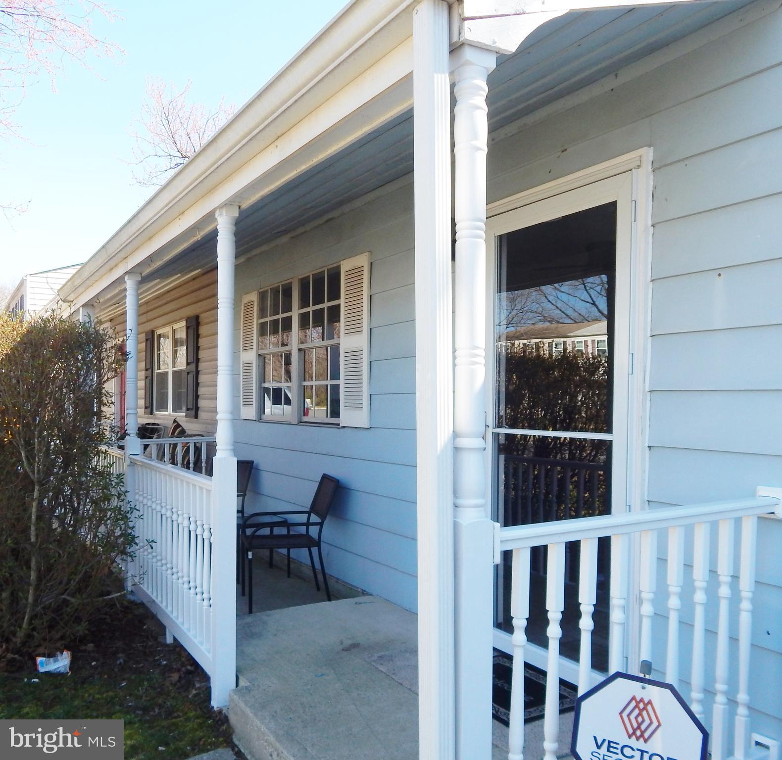 1073 Kings Road Pasadena, MD 21122 - Photo 4 of 26
