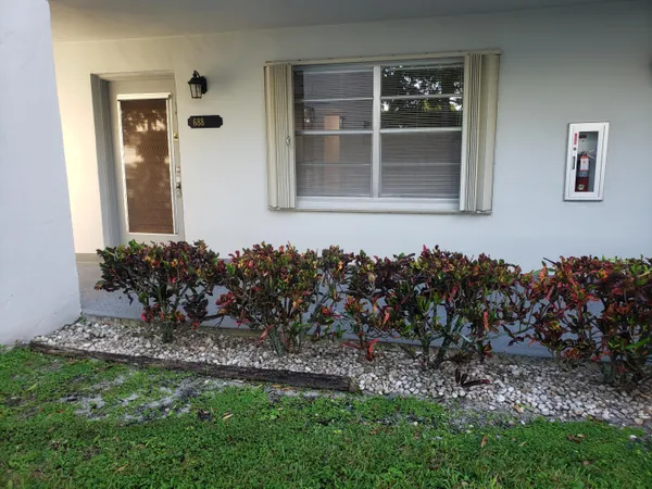 $69,000 | 688 Burgundy L, Delray Beach, FL 33484