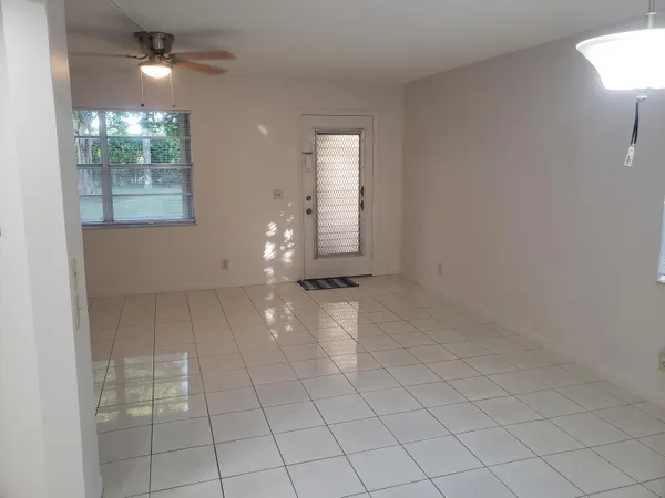 $69,000 | 688 Burgundy L, Delray Beach, FL 33484