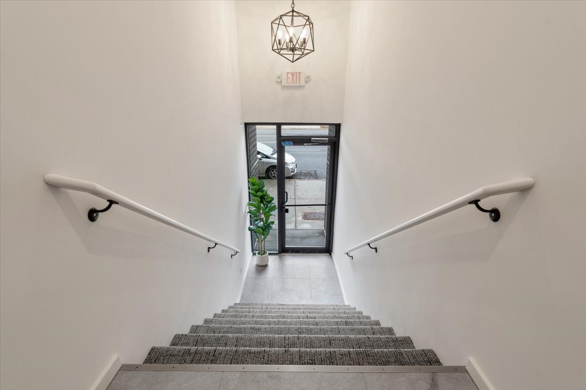 5824 North Lincoln Avenue, Unit 1N Chicago, IL 60659 - Photo 2 of 16