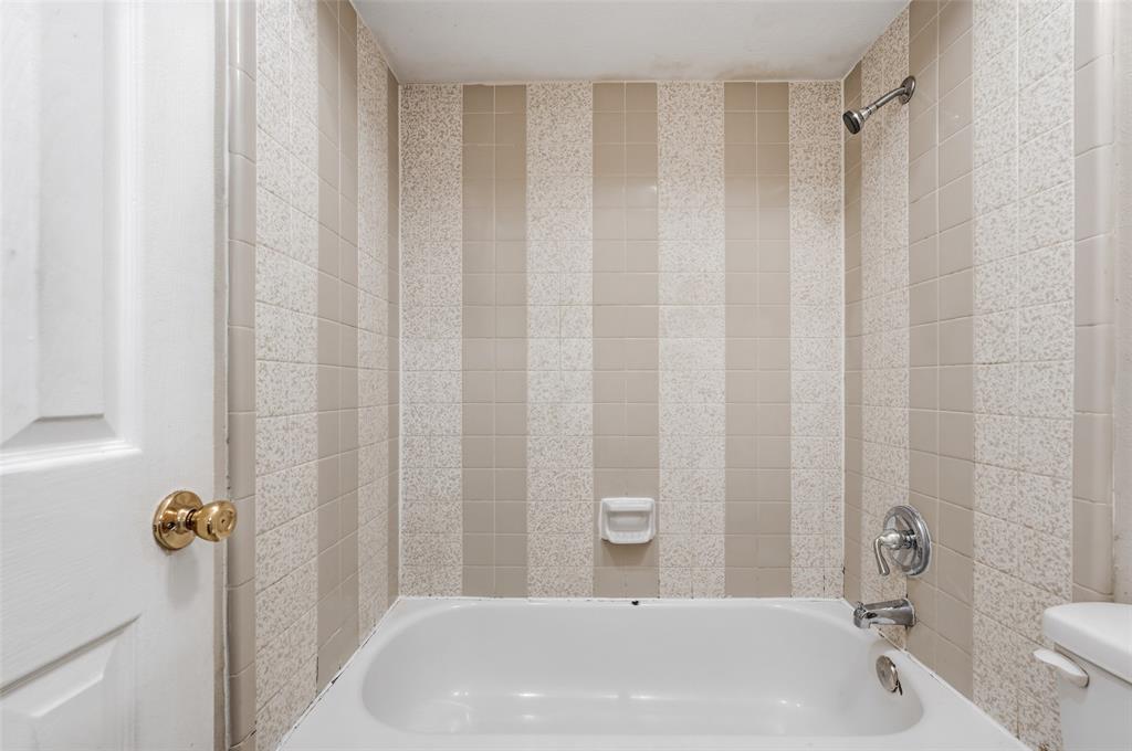 7717 Bermejo Road, Unit 1 Fort Worth, TX 76112 - Photo 25 of 34