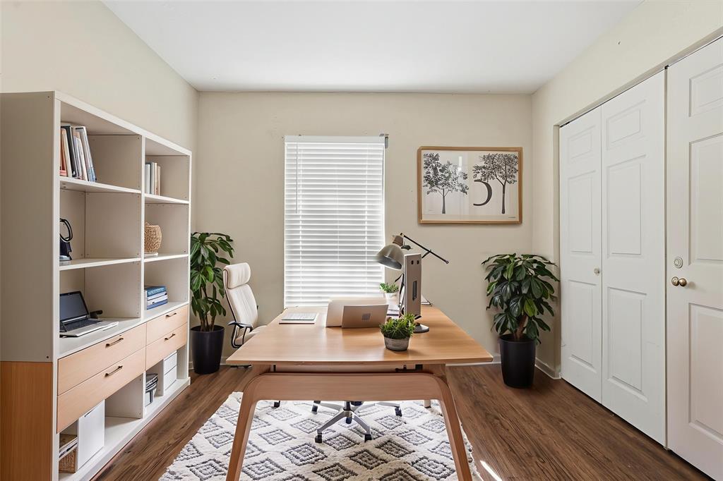 7717 Bermejo Road, Unit 1 Fort Worth, TX 76112 - Photo 3 of 34