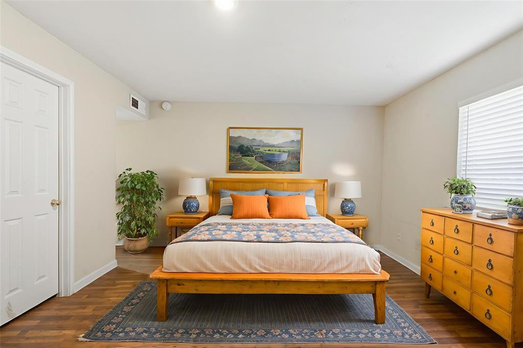 7717 Bermejo Road, Unit 1 Fort Worth, TX 76112 - Photo 6 of 34