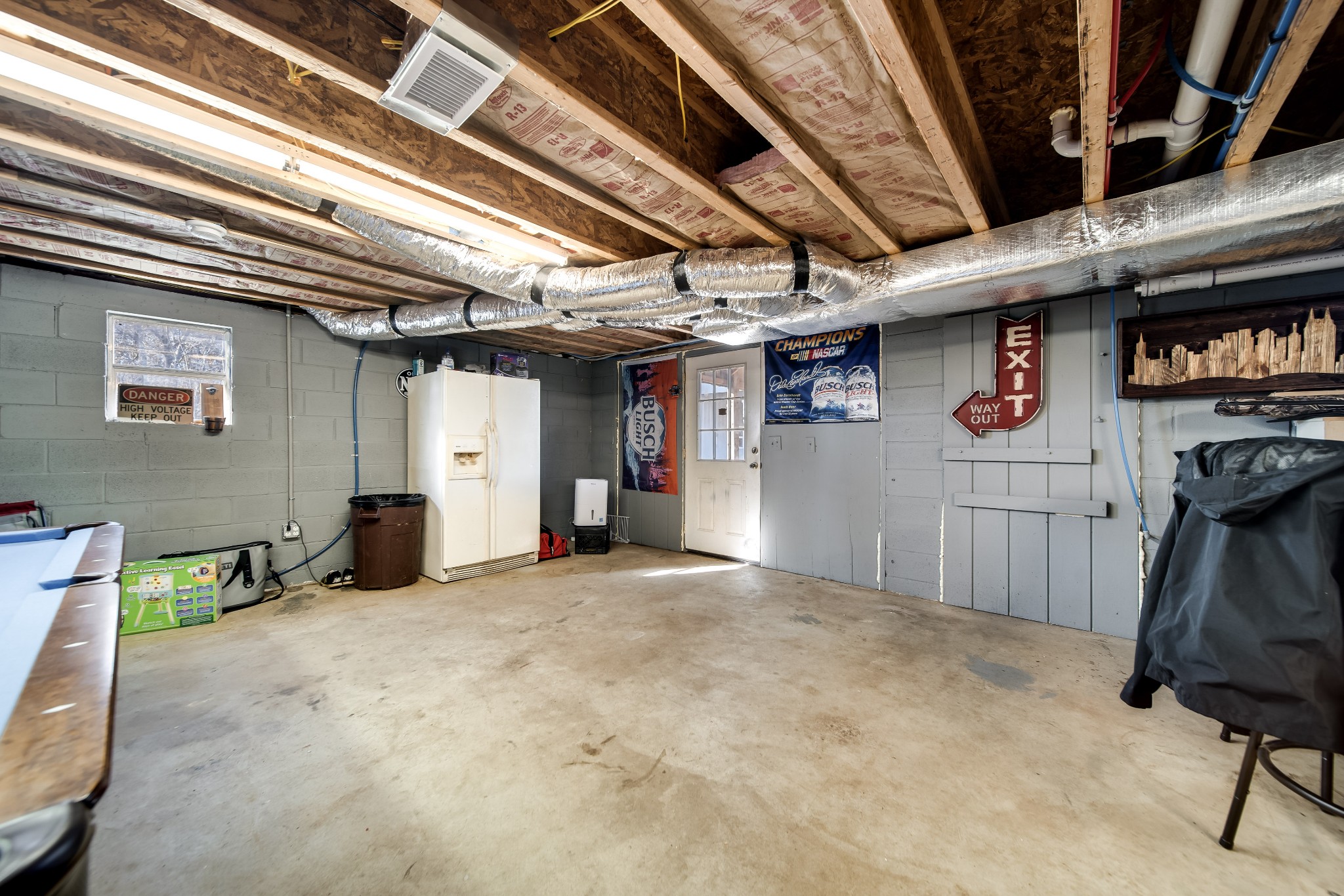 6862 Bethlehem Road Springfield, TN 37172 - Photo 38 of 60 a view of a storage & utility room