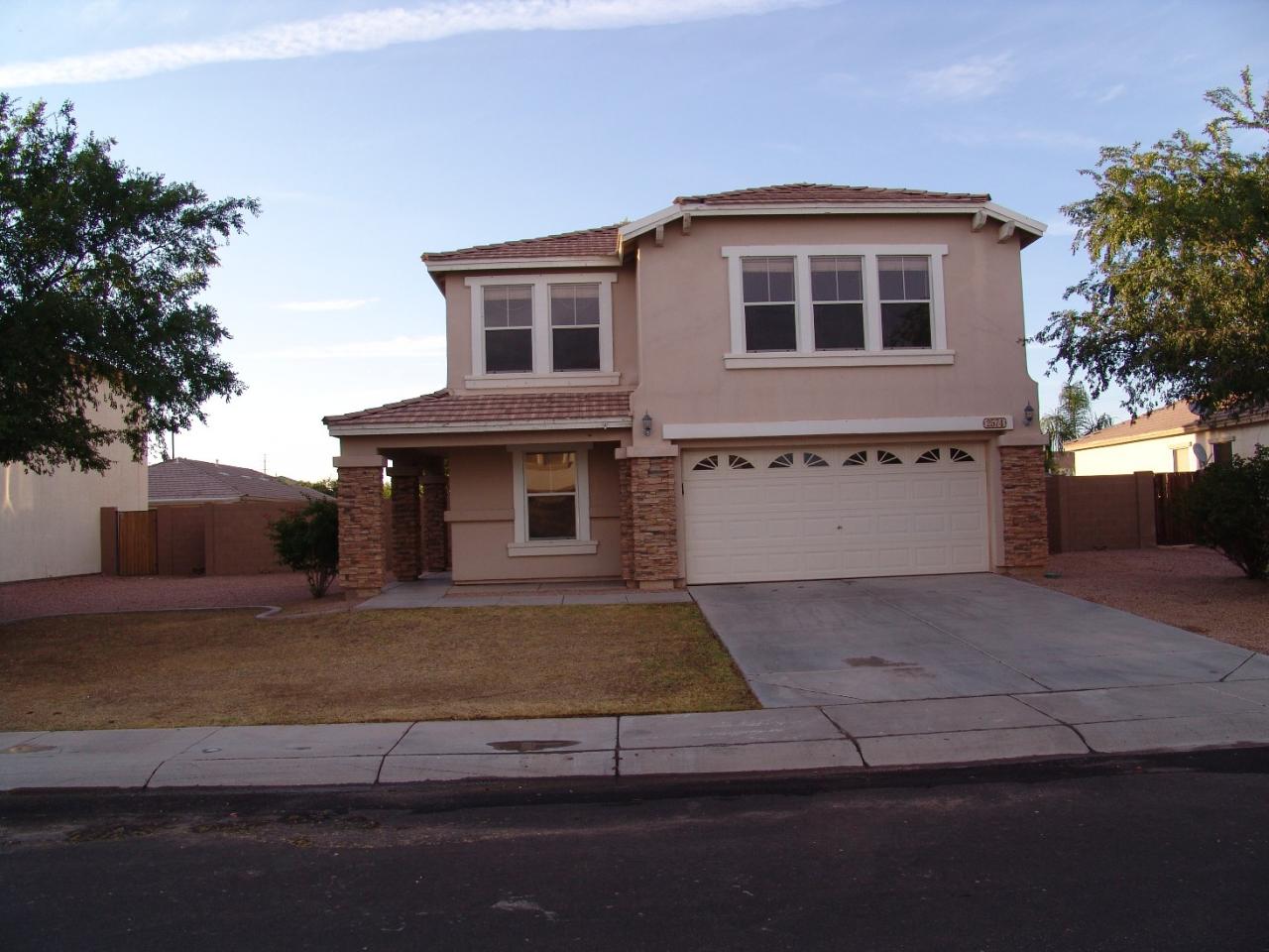 2574 East Del Rio Court Gilbert, AZ 85295 - Photo 1 of 14 Front of home