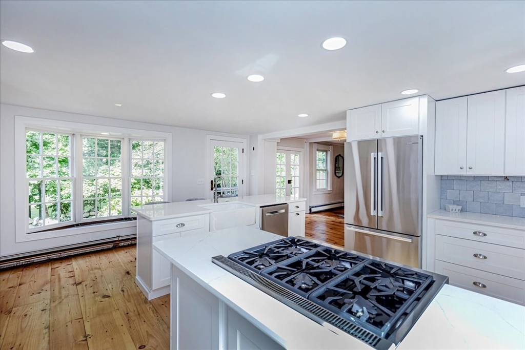 17 Porter Road Andover, MA 01810 - Photo 12 of 39 Gallery Image 12