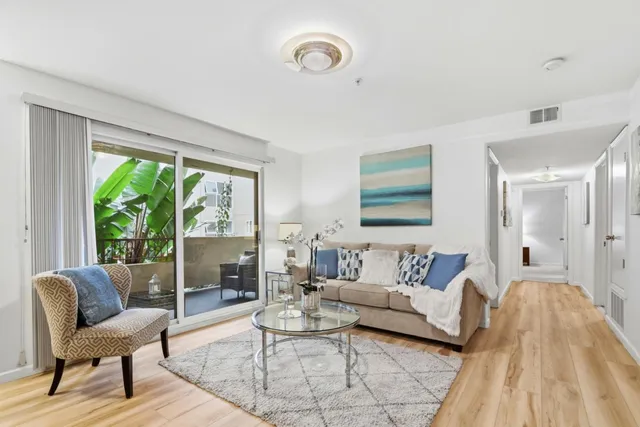 $880,000 | 134 Carroll Street, Unit 202, Sunnyvale, CA 94086