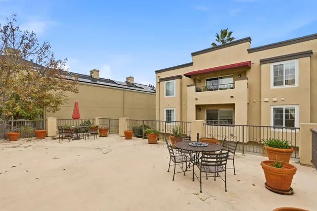 $880,000 | 134 Carroll Street, Unit 202, Sunnyvale, CA 94086