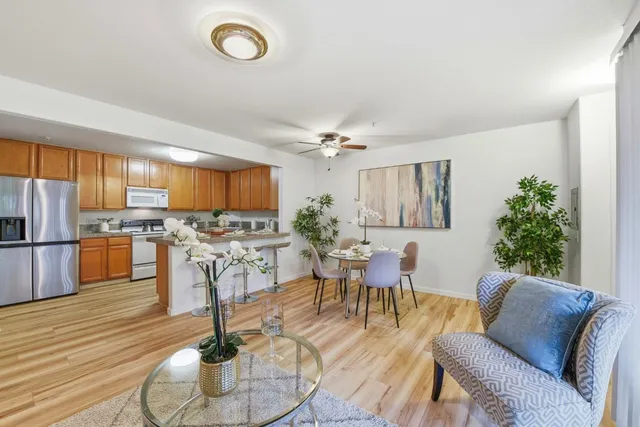 $880,000 | 134 Carroll Street, Unit 202, Sunnyvale, CA 94086