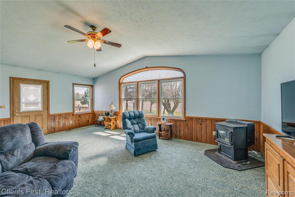 342 North Chambers Road Tawas City, MI 48763 - Photo 6 of 30