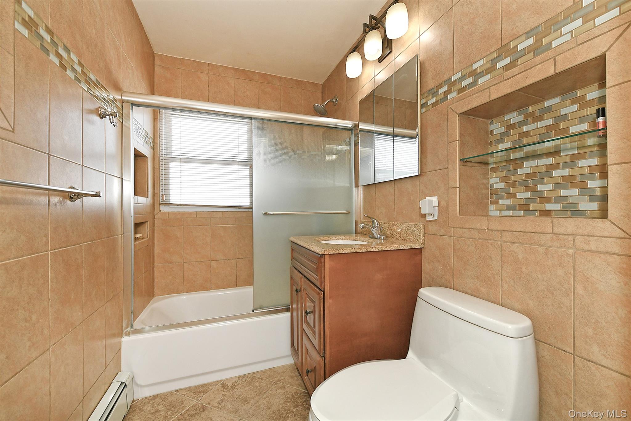 232 Old Farm Road Levittown, NY 11756 - Photo 15 of 27