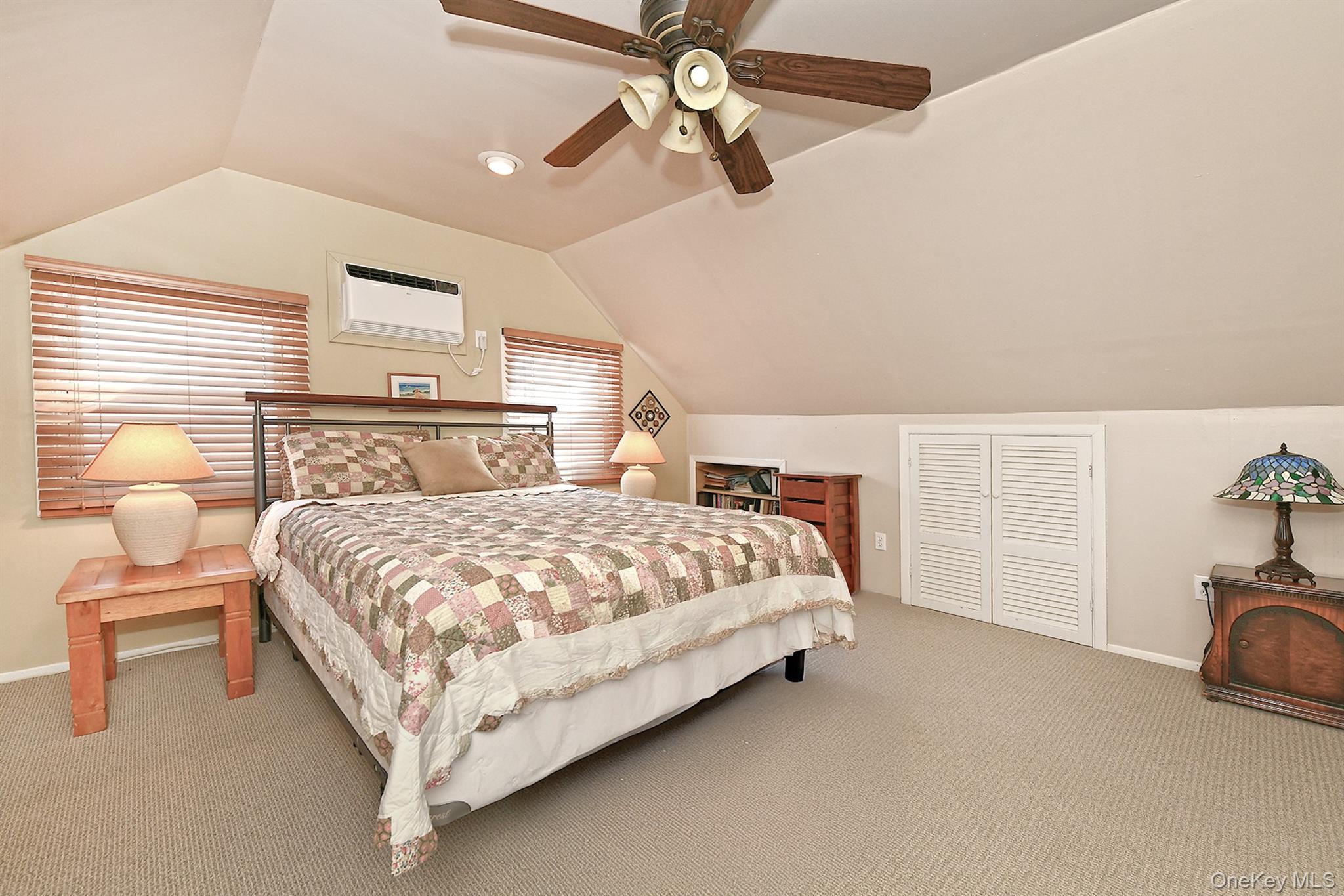 232 Old Farm Road Levittown, NY 11756 - Photo 17 of 27