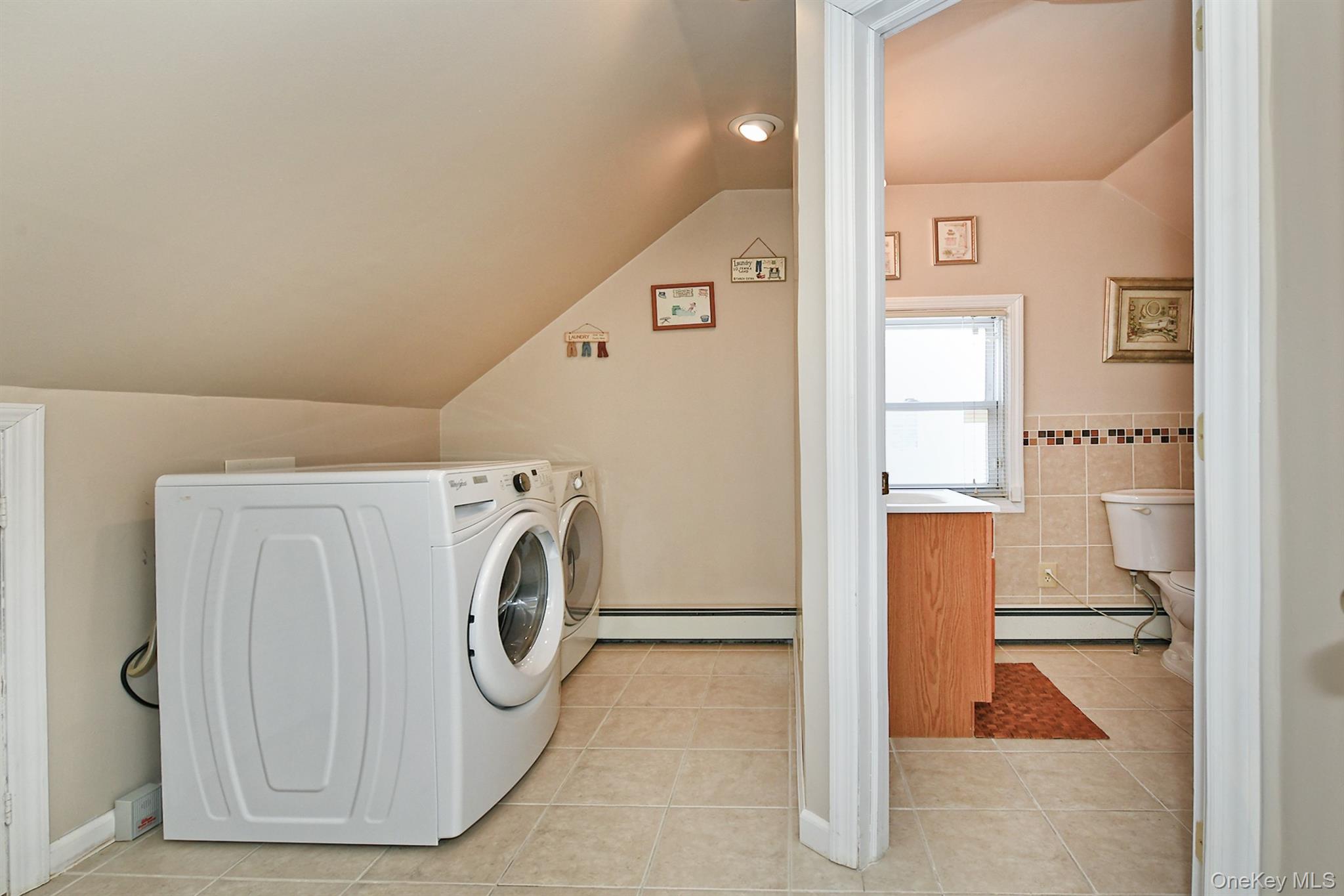 232 Old Farm Road Levittown, NY 11756 - Photo 18 of 27
