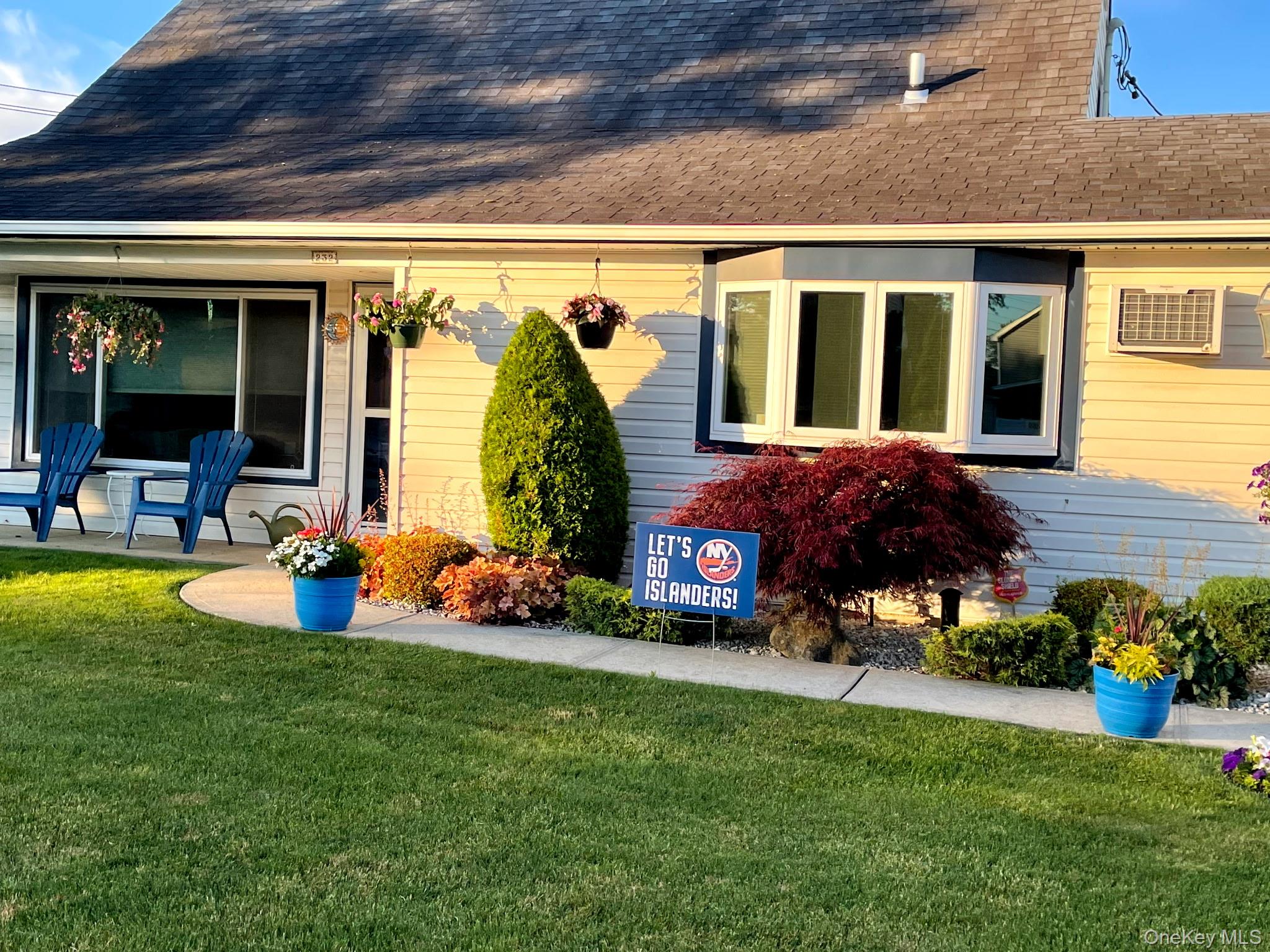 232 Old Farm Road Levittown, NY 11756 - Photo 27 of 27