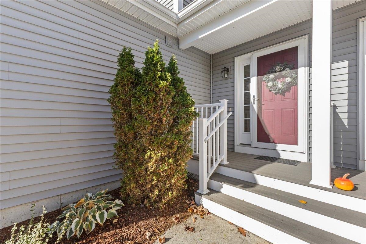 229 B Ledgewood Lane Georgia, VT 05468 - Photo 2 of 46