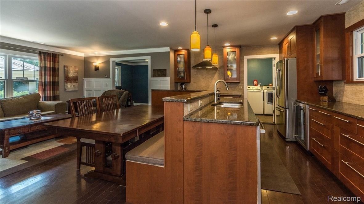 16512 Farmington Road Livonia, MI 48154 - Photo 9 of 80 dsc_0020.jpg