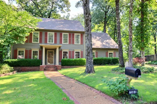 $450,000 | 7982 Dovie Lane, Germantown, TN 38138