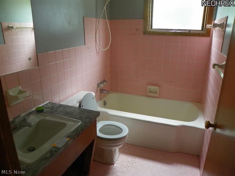 1799 Rush Road Wickliffe, OH 44092 - Photo 7 of 8 Gallery Image 7