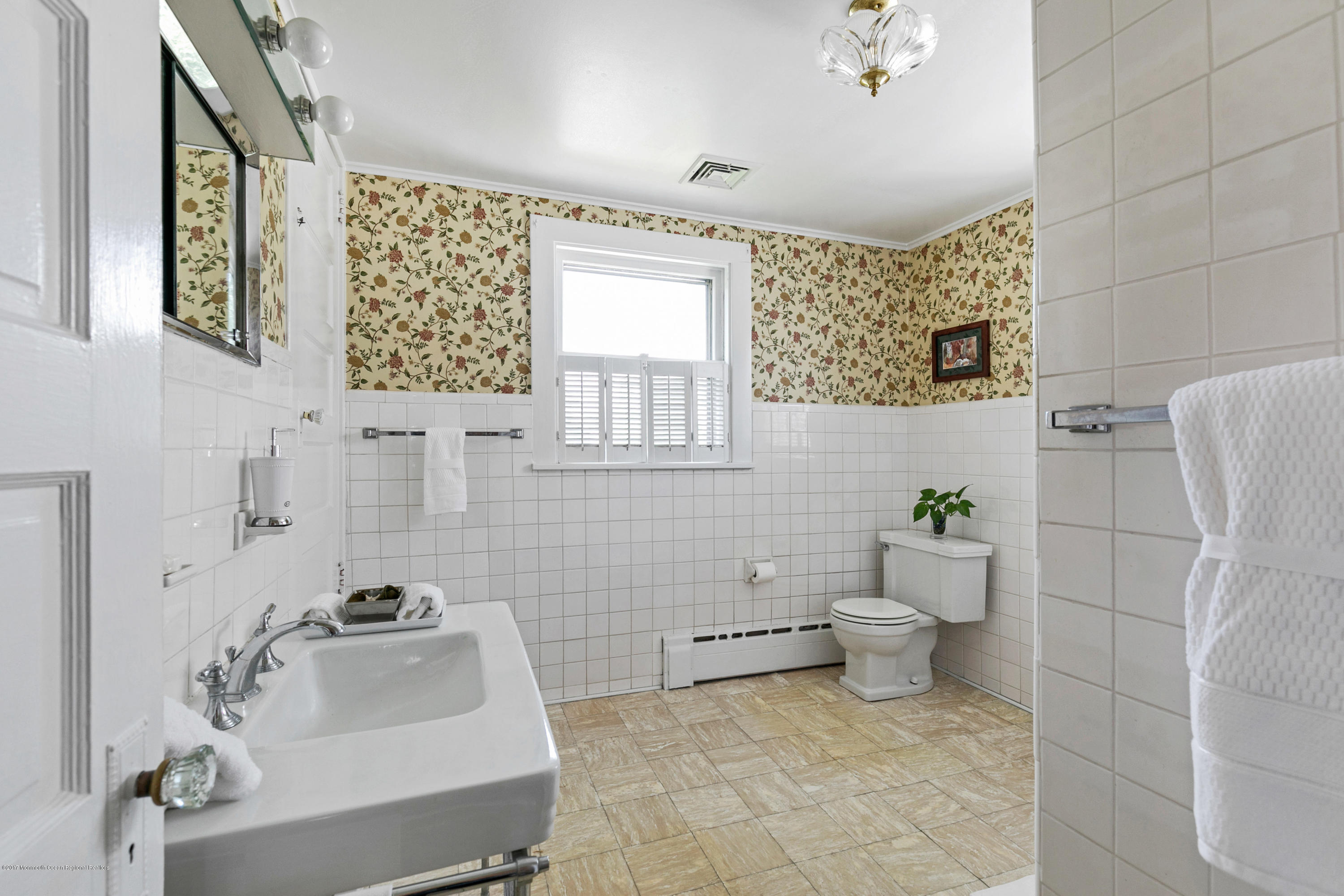 50 Waverly Place Red Bank, NJ 07701 - Photo 13 of 20 50 Waverly Pl Red Bank NJ-print-016-19-4