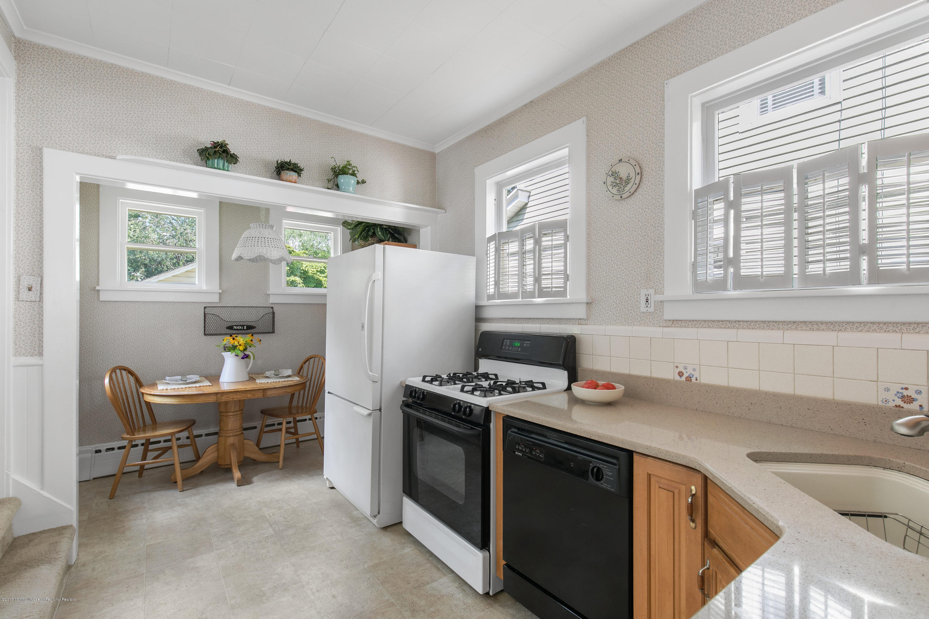 50 Waverly Place Red Bank, NJ 07701 - Photo 5 of 20 50 Waverly Pl Red Bank NJ-print-009-7-4M