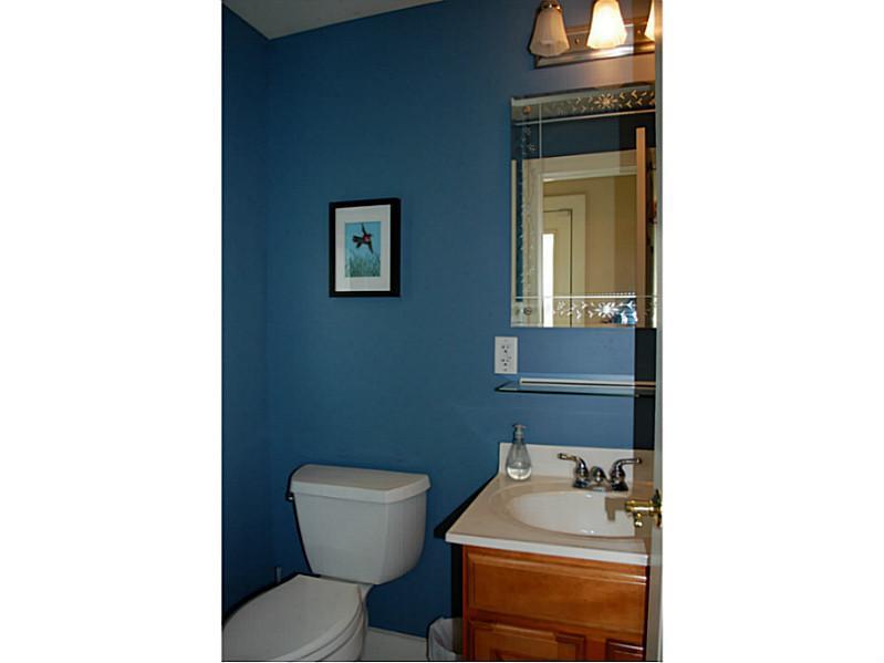 490 Mapleton Avenue Mt. Lebanon, PA 15228 - Photo 9 of 25 Partial Bath.