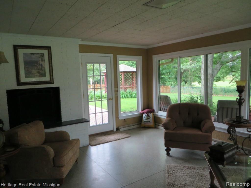 330 North Eager Road Howell, MI 48843 - Photo 6 of 47 IMG_1502.jpg