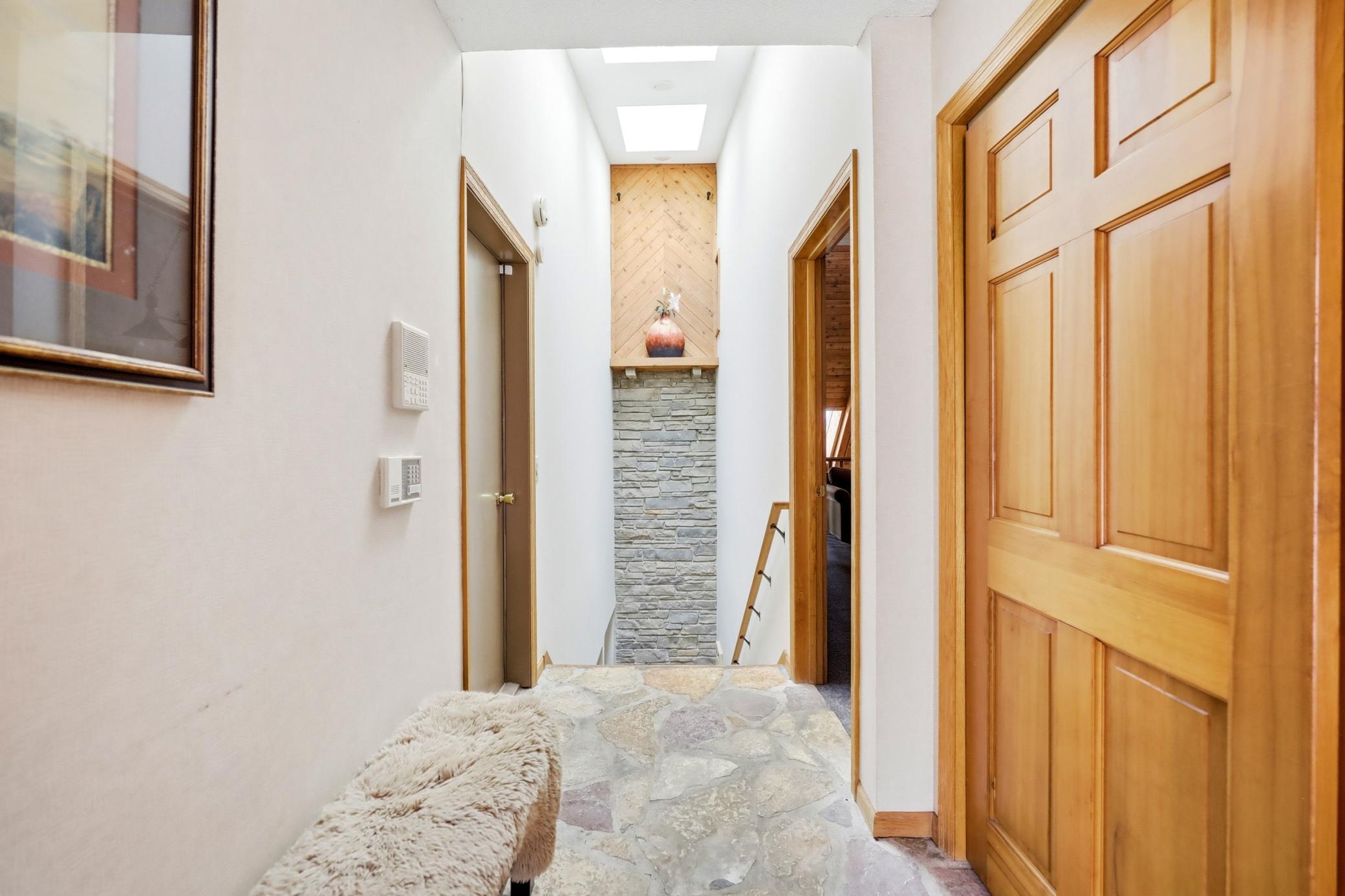 1329 Towerview Road Eagan, MN 55121 - Photo 4 of 66