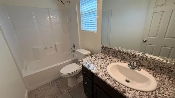 $2,150 | 3774 Amity Lane, Clovis, CA 93619
