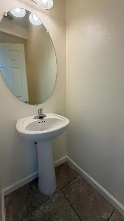 $2,150 | 3774 Amity Lane, Clovis, CA 93619