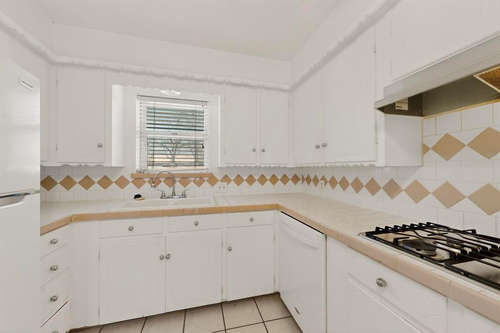 4111 Kirby Street Rowlett, TX 75088 - Photo 15 of 38