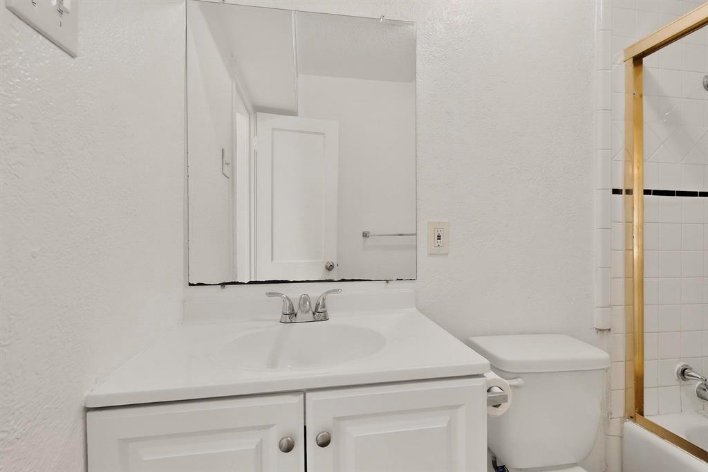 4111 Kirby Street Rowlett, TX 75088 - Photo 17 of 38