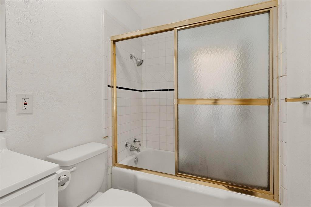 4111 Kirby Street Rowlett, TX 75088 - Photo 19 of 38