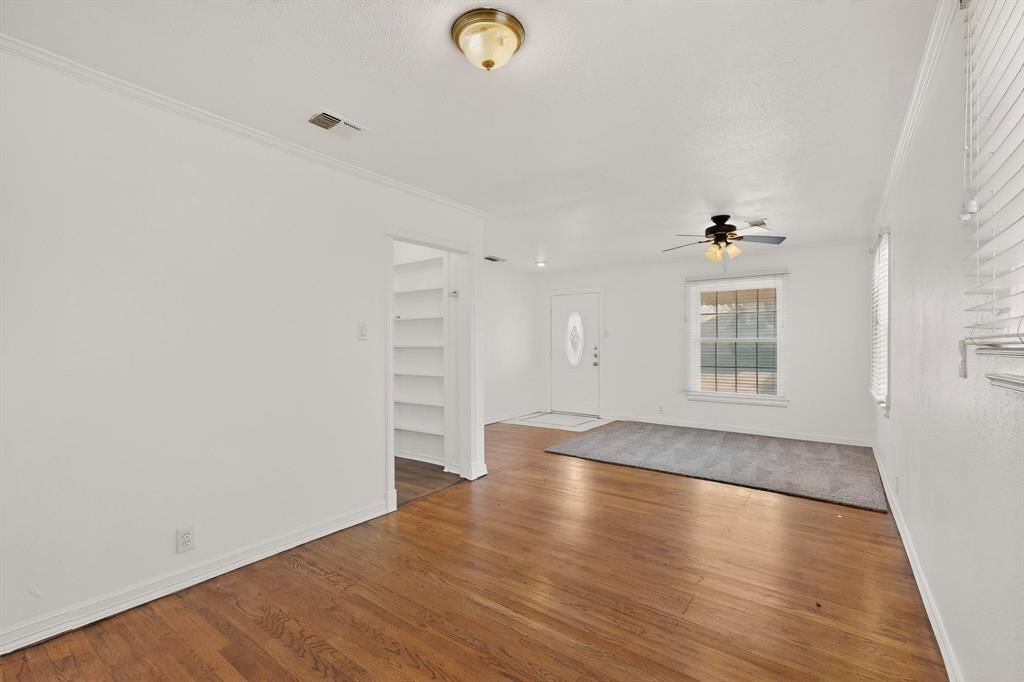 4111 Kirby Street Rowlett, TX 75088 - Photo 9 of 38