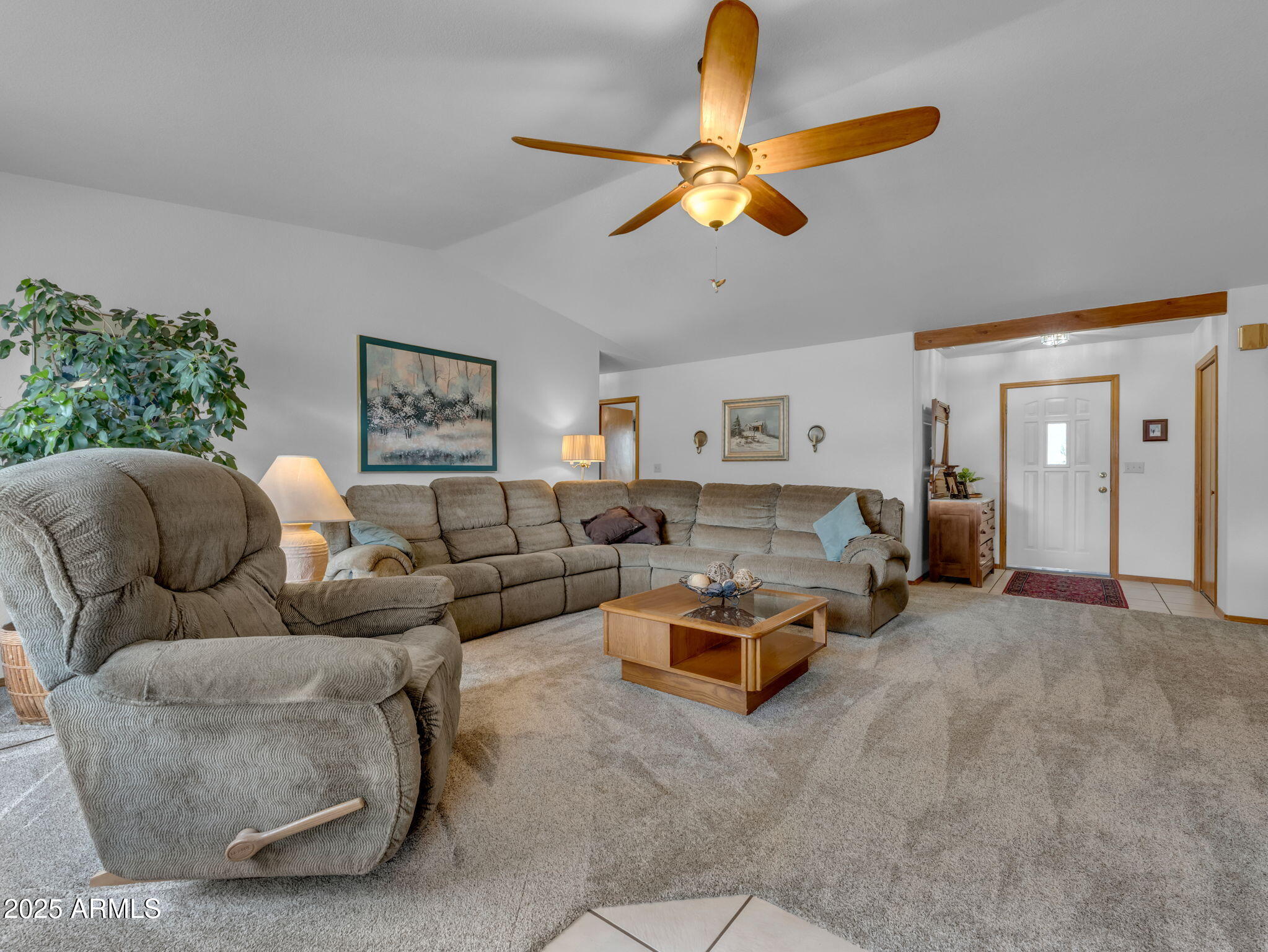 5545 East Atkinson Road Flagstaff, AZ 86004 - Photo 22 of 55 a living room with furniture