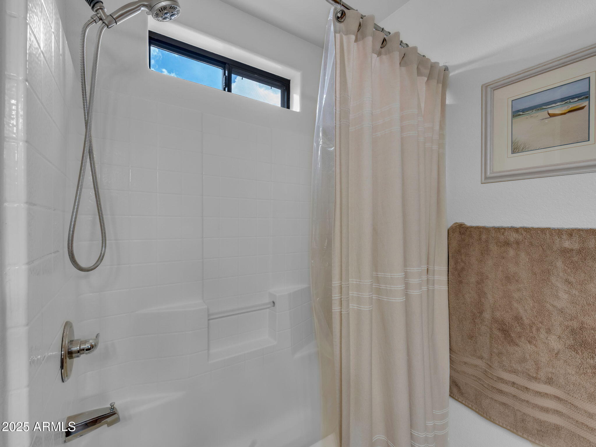 5545 East Atkinson Road Flagstaff, AZ 86004 - Photo 27 of 55 a bathroom with a shower