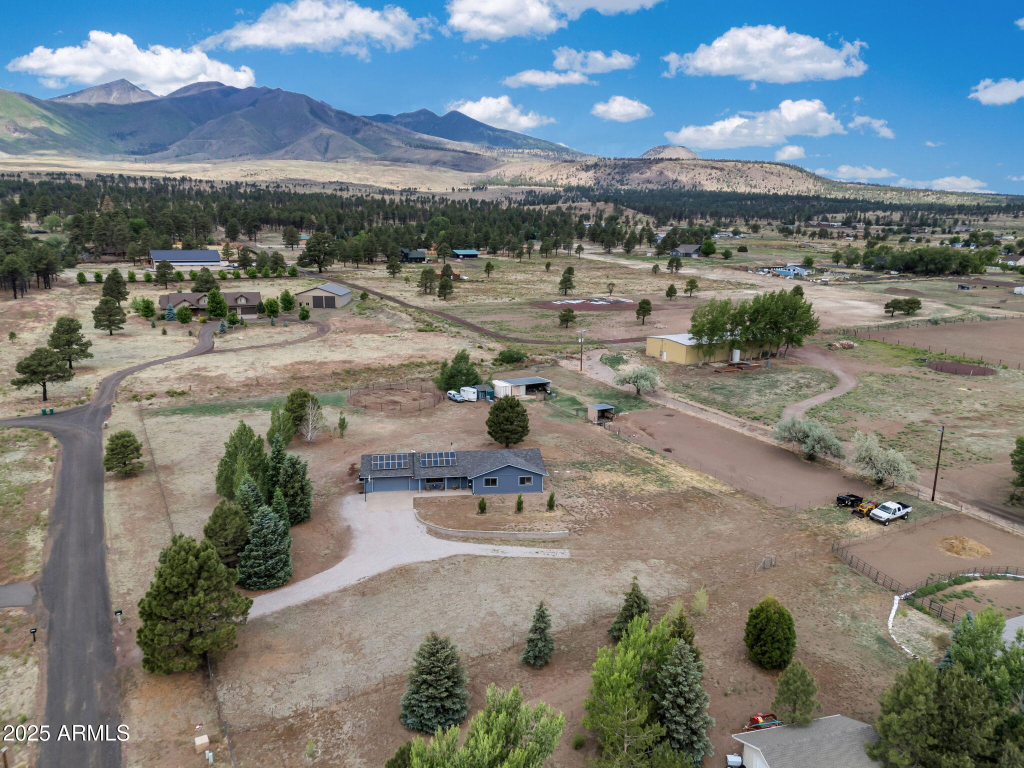 5545 East Atkinson Road Flagstaff, AZ 86004 - Photo 48 of 55 an aerial view of multiple house