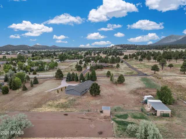 $729,900 | 5545 East Atkinson Road, Flagstaff, AZ 86004