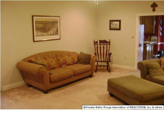 5798 Round Forrest Drive Baton Rouge, LA 70817 - Photo 8 of 11 Gallery Image 8