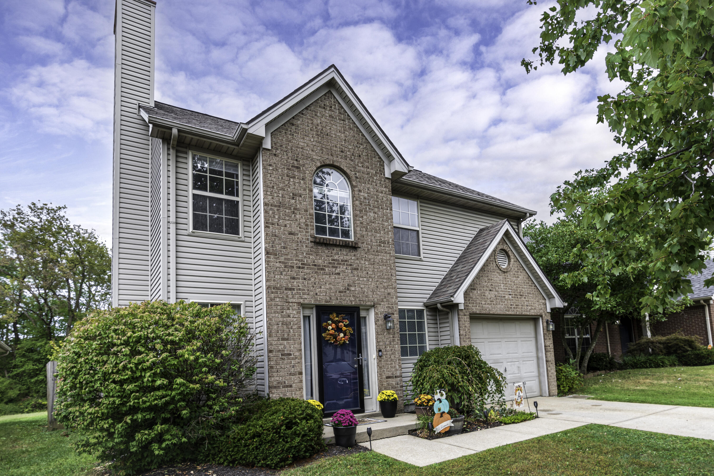 129 Strawberry Fields Road Lexington, KY 40516 - Photo 2 of 24 Strawberry 2