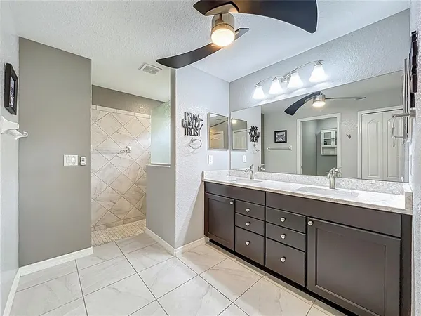$2,400 | 27327 Roanoke Drive, Leesburg, FL 34748