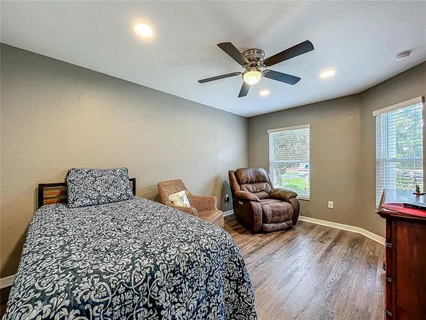 $2,400 | 27327 Roanoke Drive, Leesburg, FL 34748