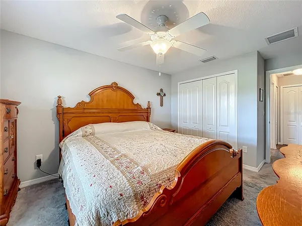 $2,400 | 27327 Roanoke Drive, Leesburg, FL 34748