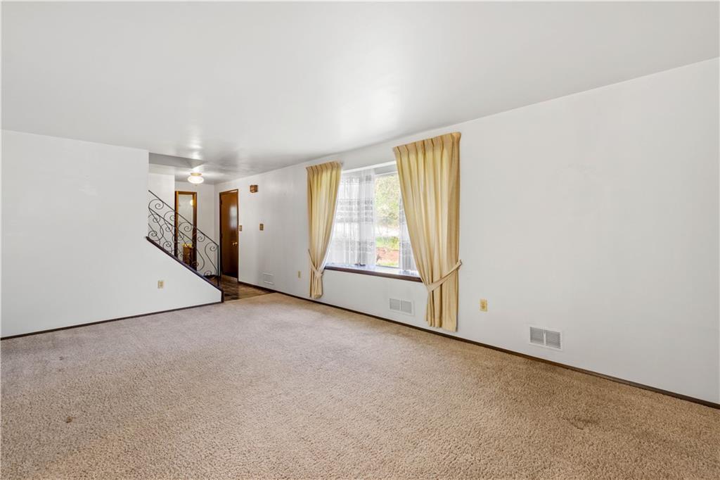 1709 Wilson Road Pittsburgh, PA 15236 - Photo 8 of 25