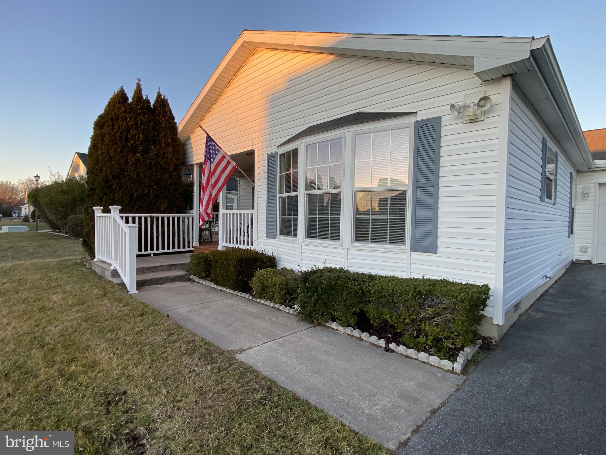 600 Audrey Drive Dover, DE 19901 - Photo 3 of 30 Mature landscaping